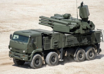 Algeria displays new Pantsir SM in a live fire exercise