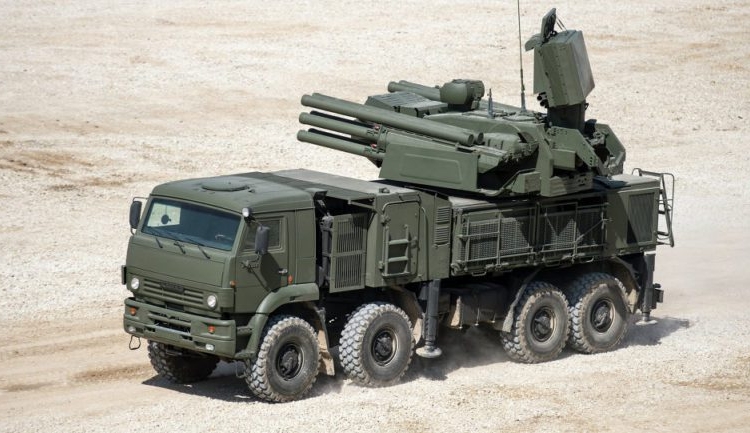 Algeria displays new Pantsir SM in a live fire exercise