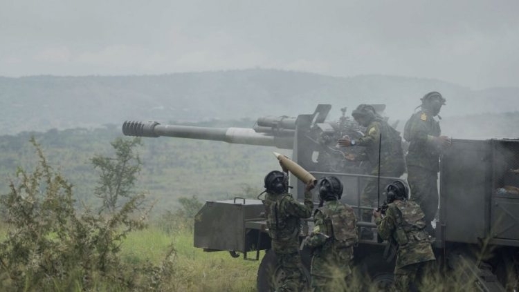 Rwandan soldiers are seen operating the CS SH1 during the exercise at Gabiro Source Paul Kagame