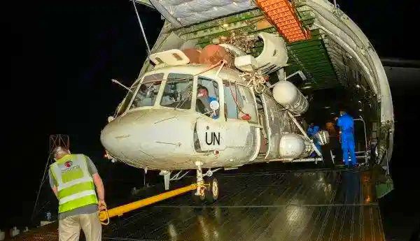 Sri Lankan Mi-17 Hip arrives in Central African Republic 29-03-22 [SLAF]