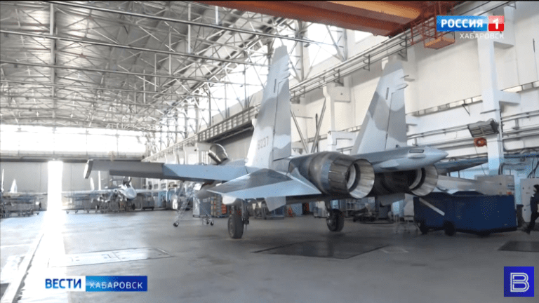 Egyptian Air Force Su-35 fighters, #9221 and #9237 seen in Russia’s Gagarin Aircraft Plant in Komsomolsk-on-Amur (KnAAPO). Aircraft 9210, 9211, 9212, 9213, 9214) has also been completed.