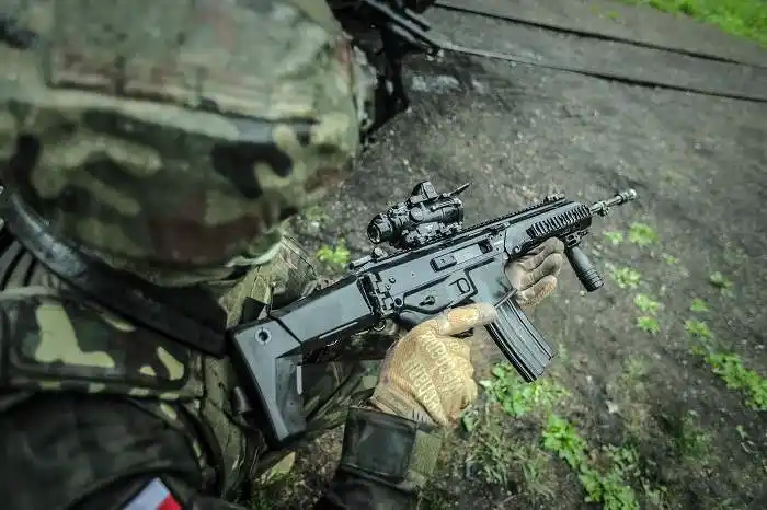 Fabryka Broni “Łucznik” grot assault rifle