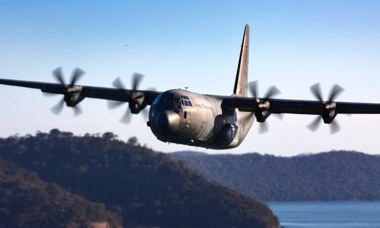 U.S. offers a dozen C-130H Hercules transport aircraft to South Africa