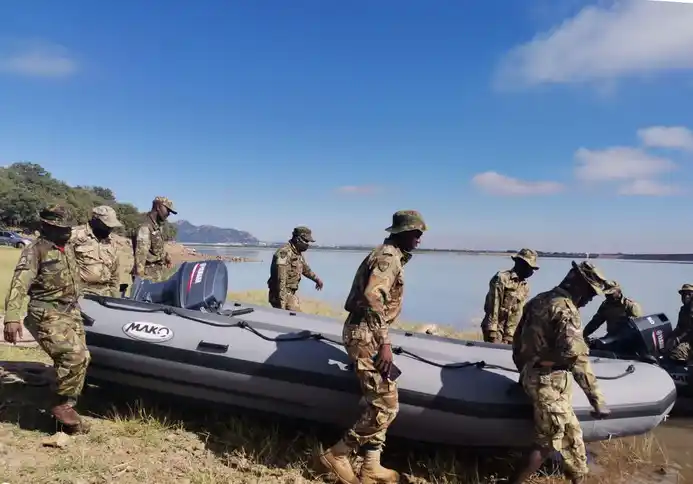 Mako Marine also offers rigid hull inflatable boats (RHIBs) for military applications, which are ideal for things like harbour patrol, fisheries enforcement, interception
