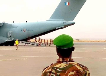 French soldiers left their bases in Niger on Tuesday in a ground convoy under local escort, heading for Chad