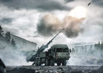 The Swedish Army’s new Archer wheeled artillery systems will be mounted on RMMV HX2 8×8 trucks instead of the previously used Volvo A30 6×6 articulated haulers. (Photo: BAE Systems)