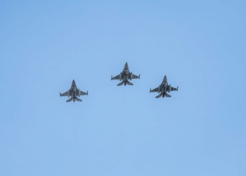 Flyover of Turkish F-16s during Somali anniversary