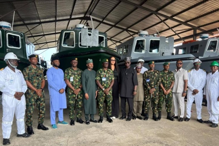 The Nigerian military acquires 15 Locally Built Gunboats from Tantita