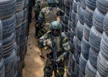 Kenyan military Special Forces conducts clearing operations