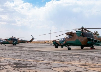 The Algerian Air Force has handed over 2 Mi-24 Super Hind attack helicopters and 2 Mi-171 helicopters to the Niger Air Force.