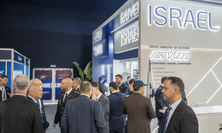 Eight Israeli defense companies exhibited advanced, combat-proven technologies at the show, including loitering munitions, AI-powered robotic systems, autonomous navigation capabilities for UAVs, laser guidance for FPV drones, satellite communications, and more.